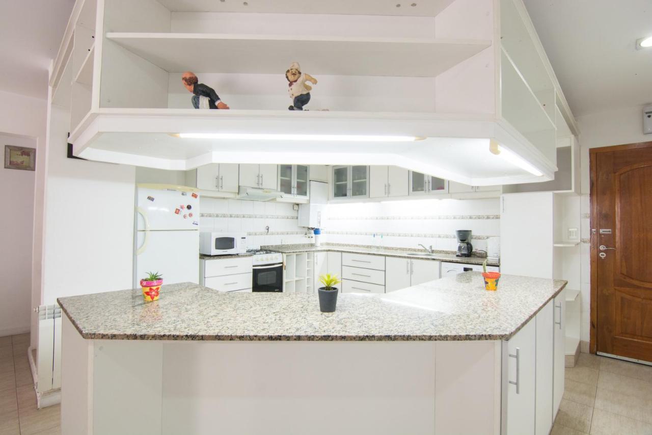 Rondpoint Pilar Apartment ปีลาร์ ภายนอก รูปภาพ