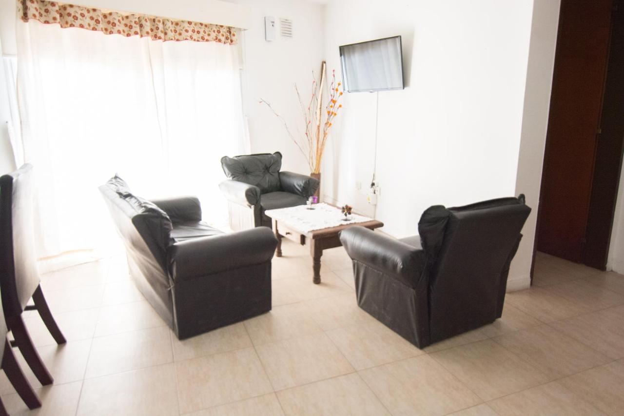 Rondpoint Pilar Apartment ปีลาร์ ภายนอก รูปภาพ