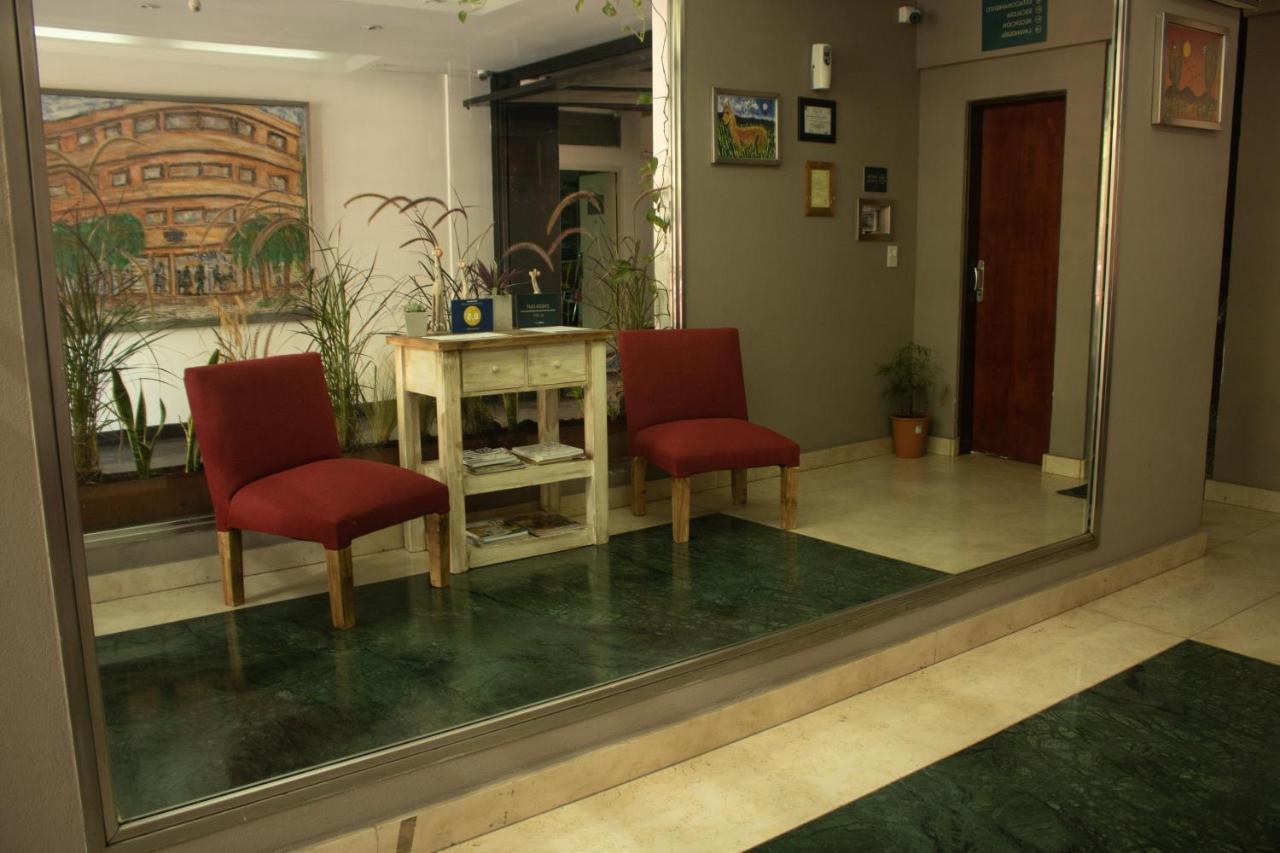 Rondpoint Pilar Apartment ปีลาร์ ภายนอก รูปภาพ